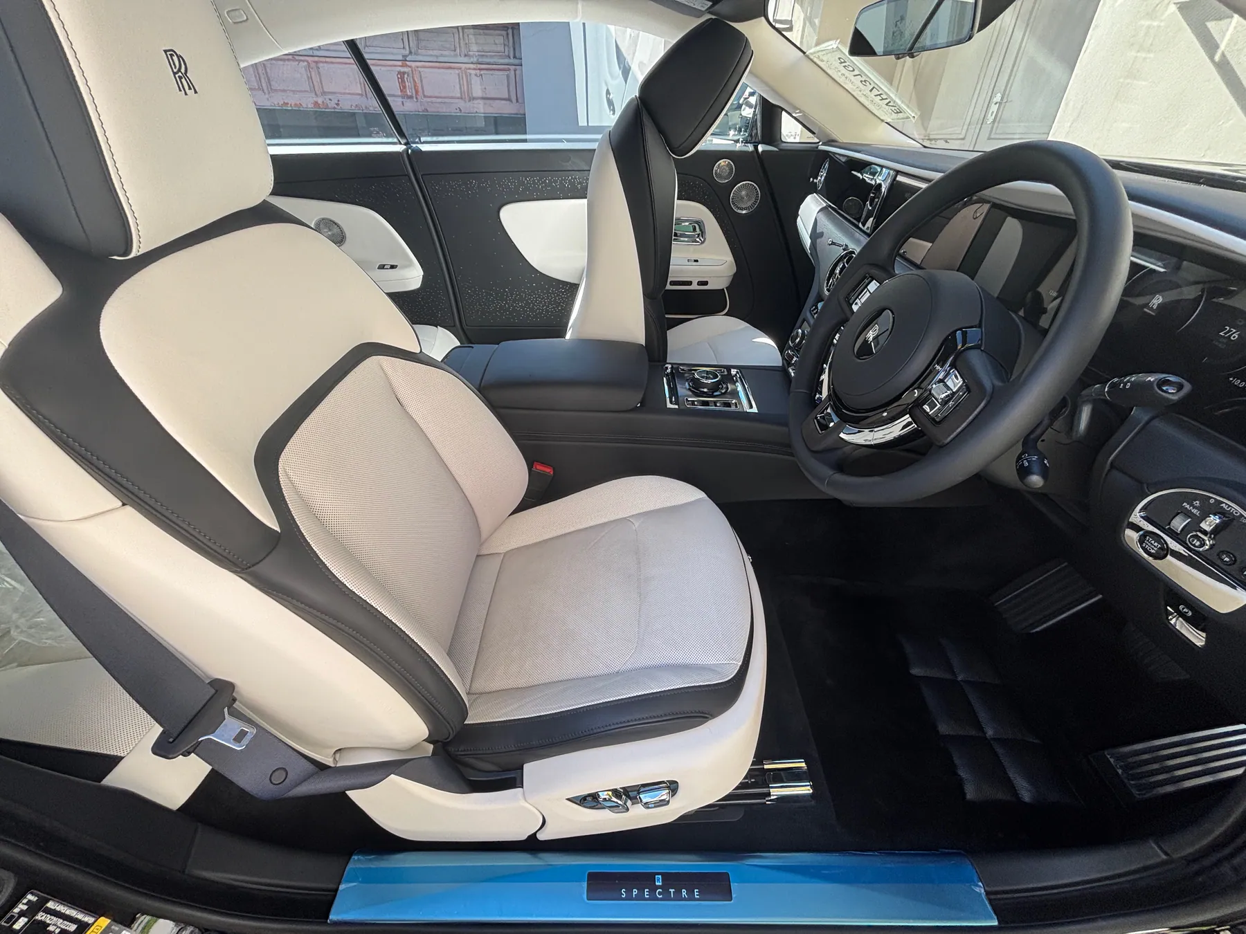 Detailed two-tone Rolls-Royce interior