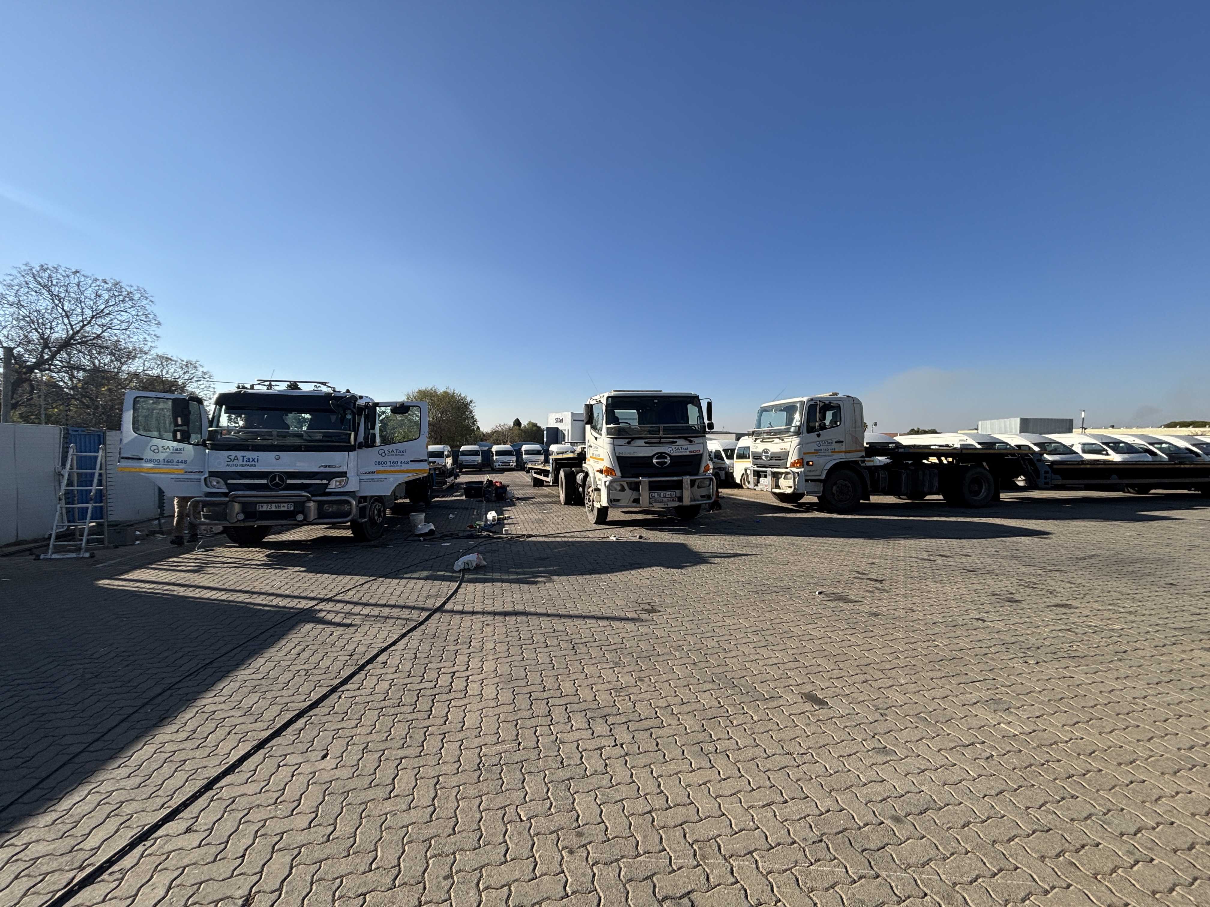 Mobalyz and SA Taxi fleet vehicles prepared for commercial presentation